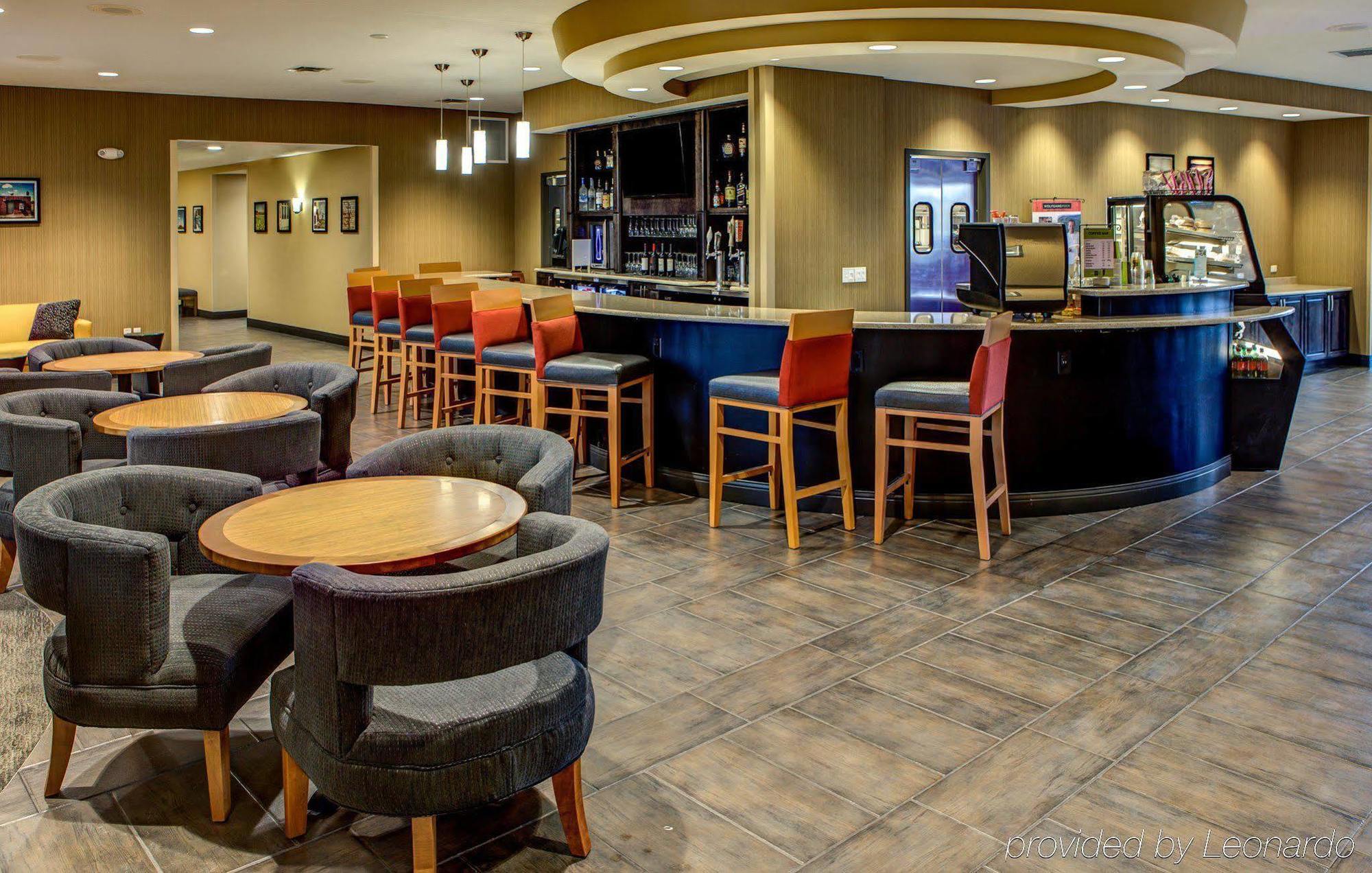 Doubletree By Hilton West Fargo Sanford Medical Center Area Hotel Exterior photo